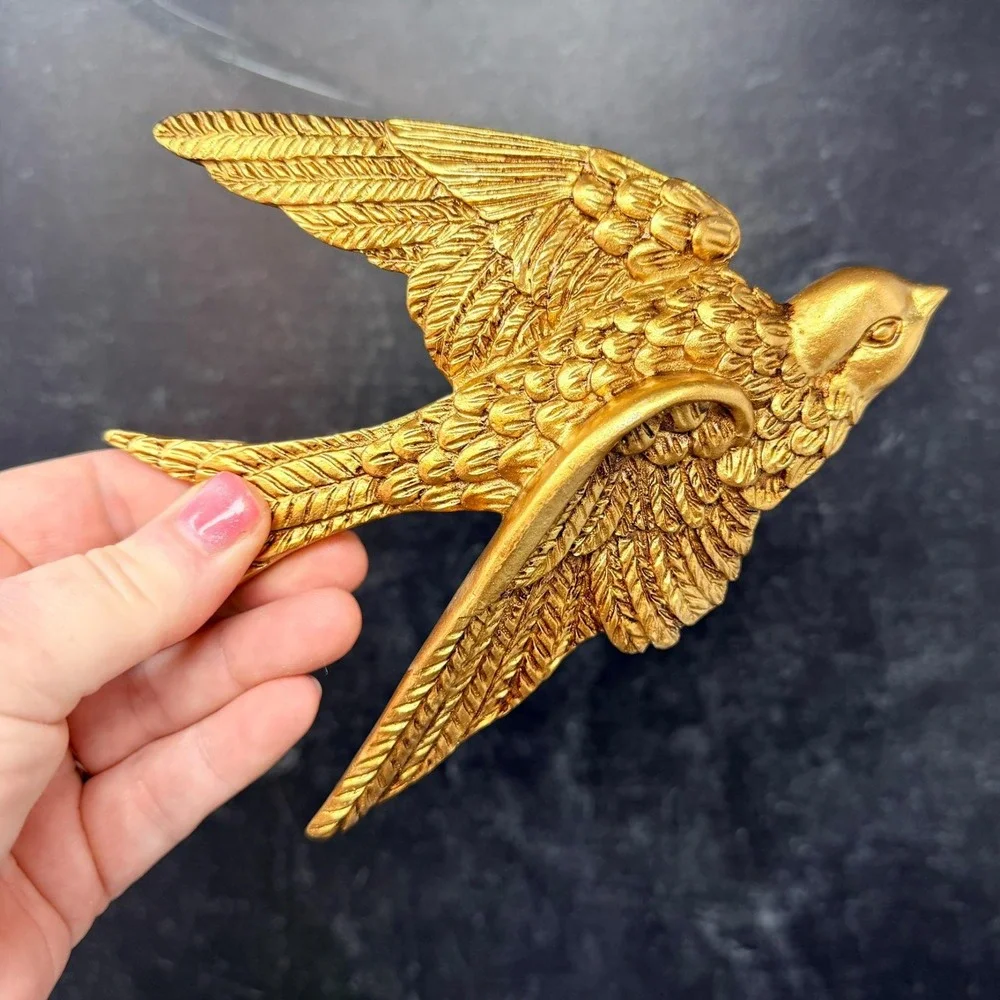 Gold Flying Swallow Wall Decor Vintage Style Bird Wall Art Set Pair